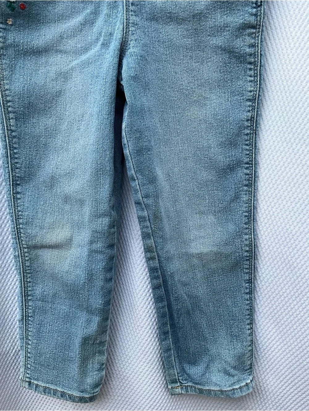 OshKosh B'gosh 5T Girls Denim Overalls Embroidered Strawberry Floral Stretch
